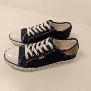 Levi Women’s Stan Buck Sneakers Size 9